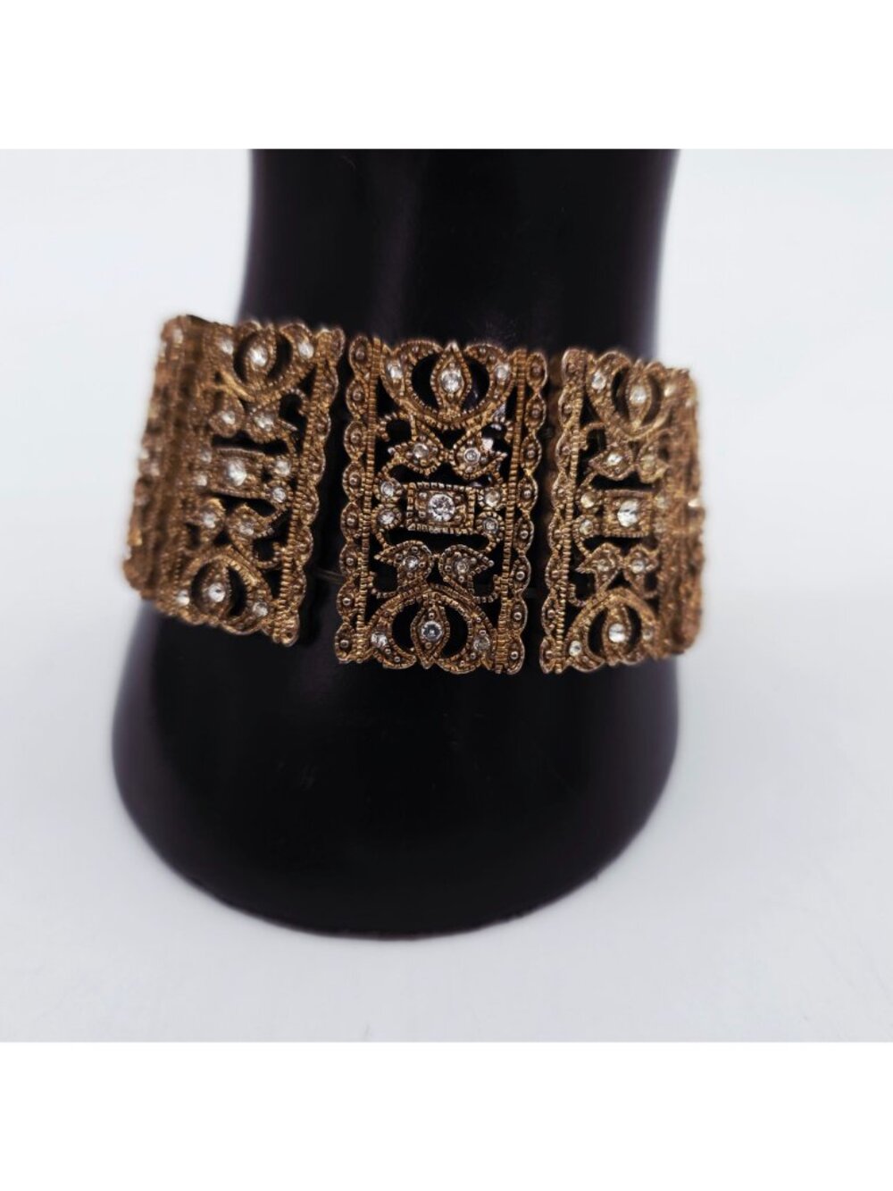 Gold-Tone Filigree & Rhinestone Stretch Bracelet 1-1/8" Wide Vintage 1960s - Picture 3 of 10